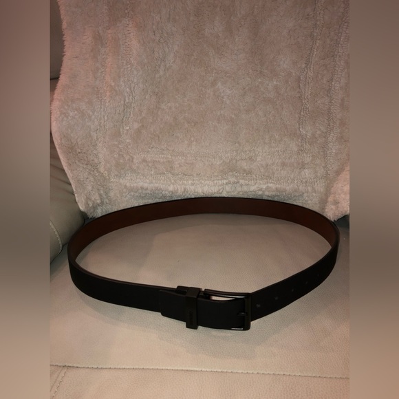 Men’s Guess Black Belt size 38-40 EUC another sexy beautiful belt like new - Picture 12 of 15